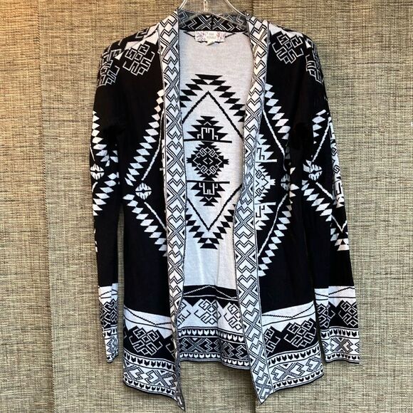 Pink Republic Black and White Tribal Pattern Open Cardigan Sweater bottom blend - Picture 1 of 5
